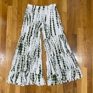 Earthbound Trading Co. Wide leg tie dye pants sz Sm